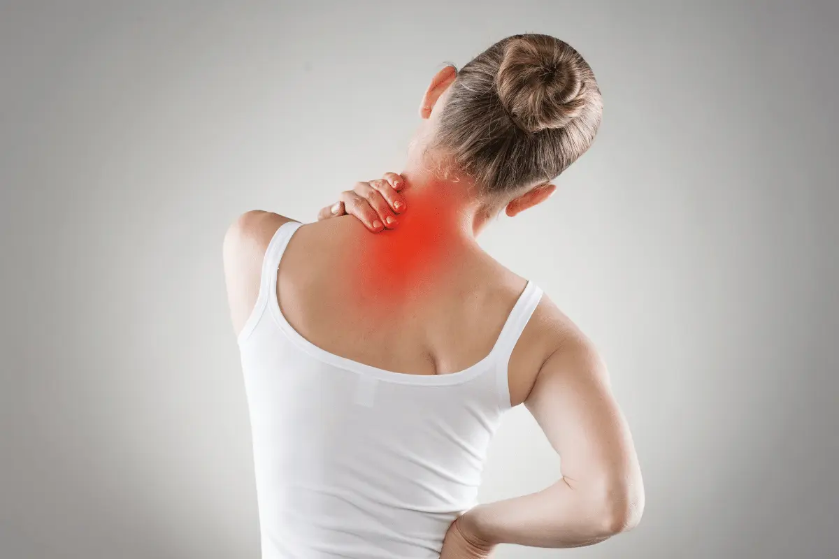 Causas de dor na omoplata direita e suas opções de tratamento